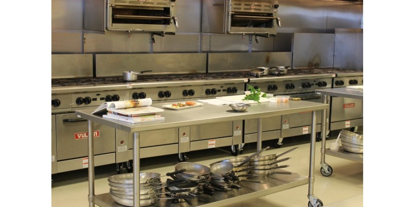 Catering Equipment: Year End is a Great Time for Bargains