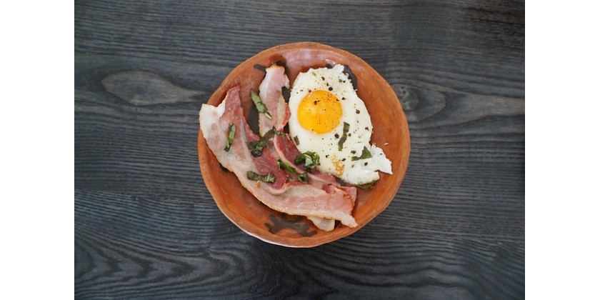 Grill Eggs And Bacon Like a Pro