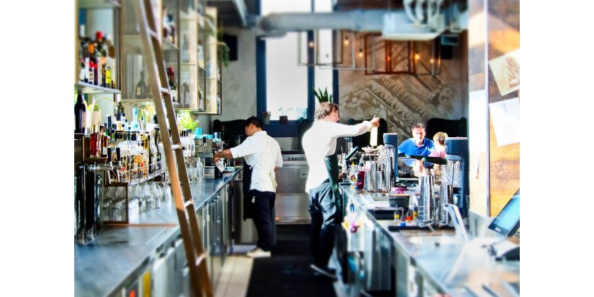 How Bars Can Benefit from Quality Commercial Refrigeration